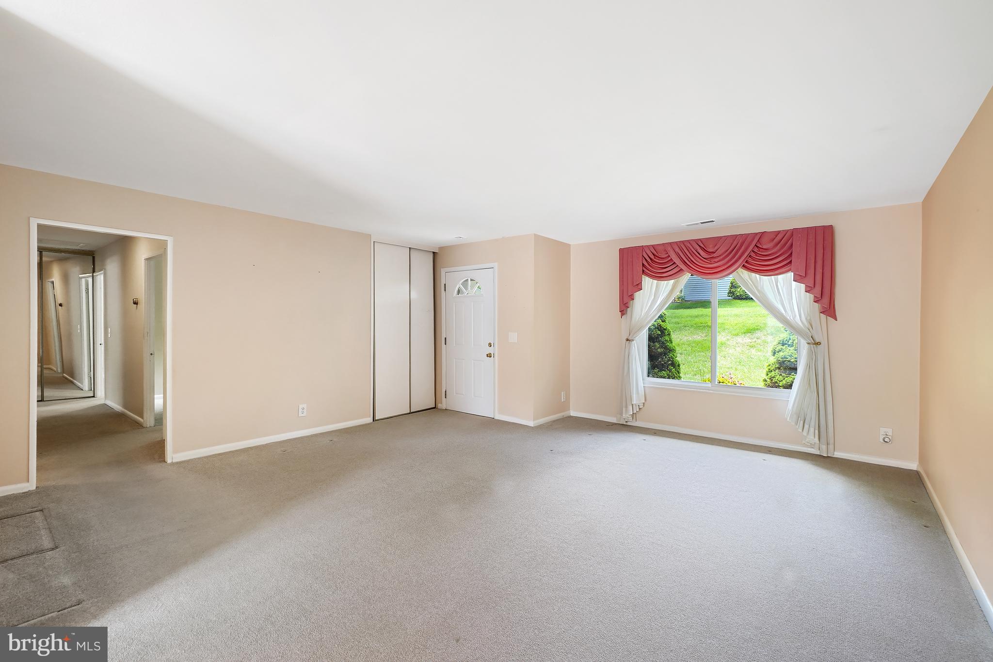 LEISURE WORLD - Residential