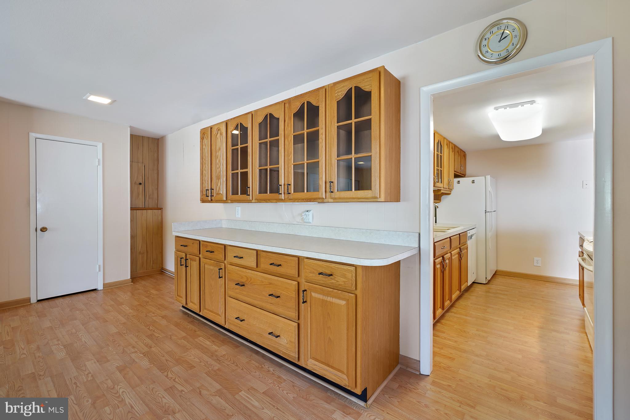 LEISURE WORLD - Residential