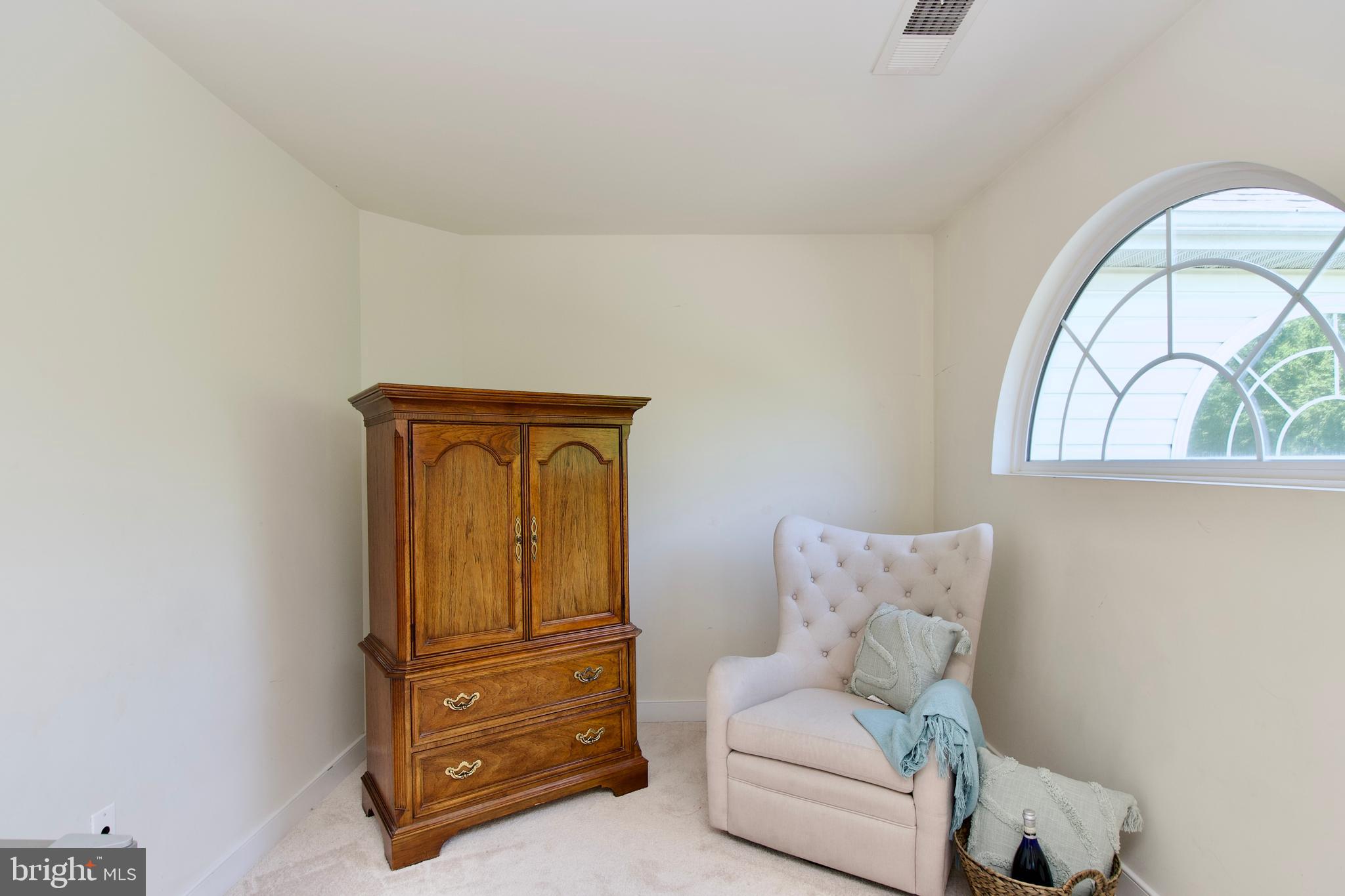 SUN VALLEY ESTATES - Residential