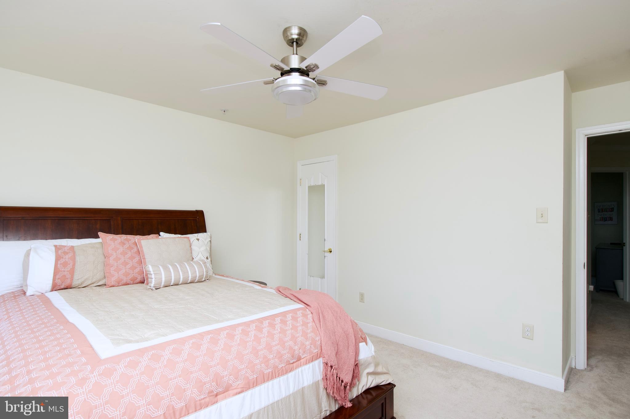 SUN VALLEY ESTATES - Residential