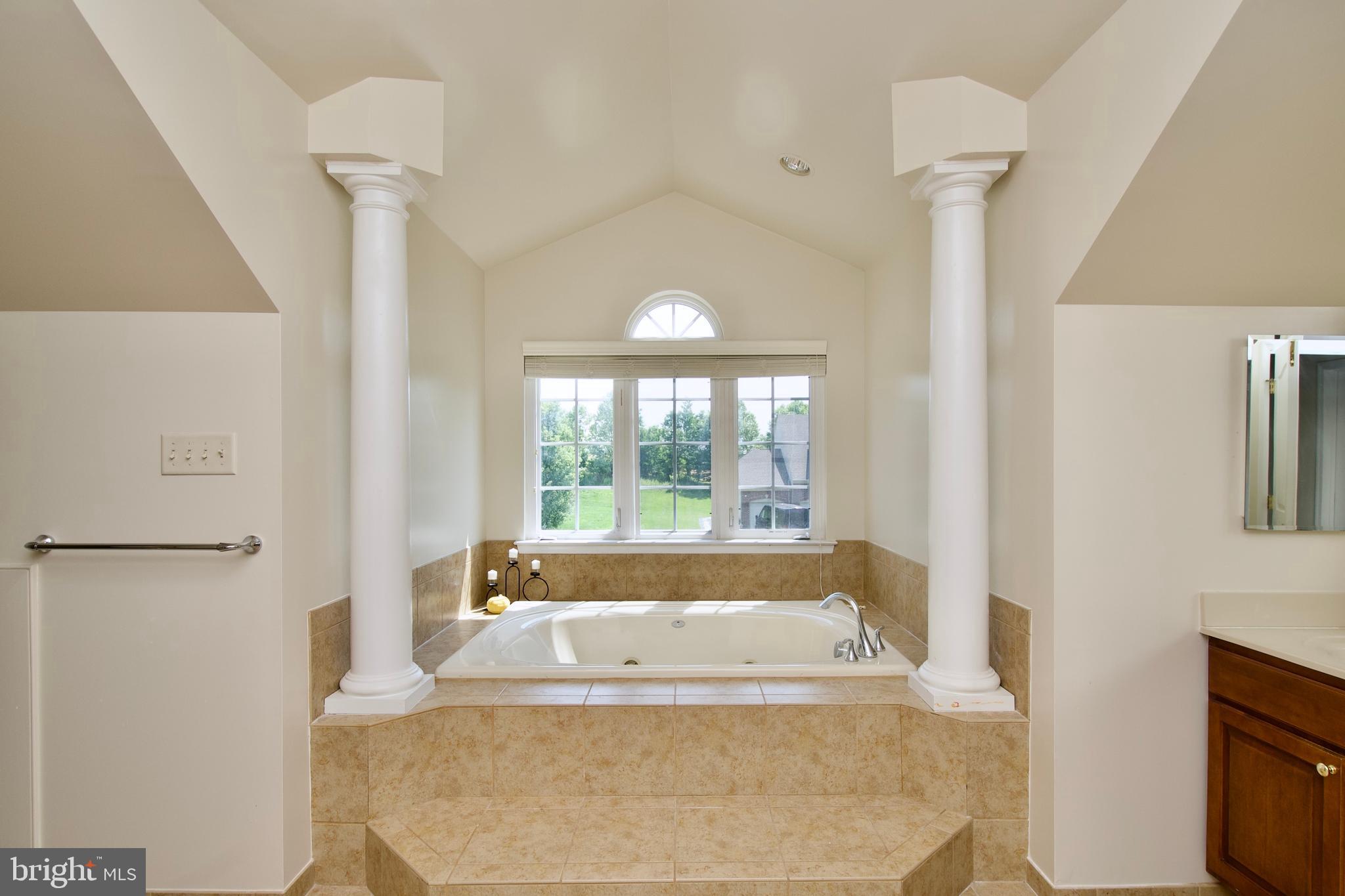 SUN VALLEY ESTATES - Residential