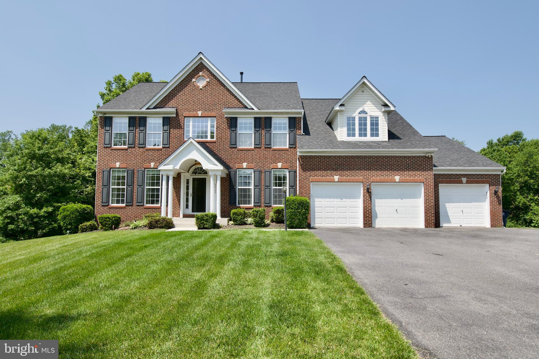 SUN VALLEY ESTATES - Residential