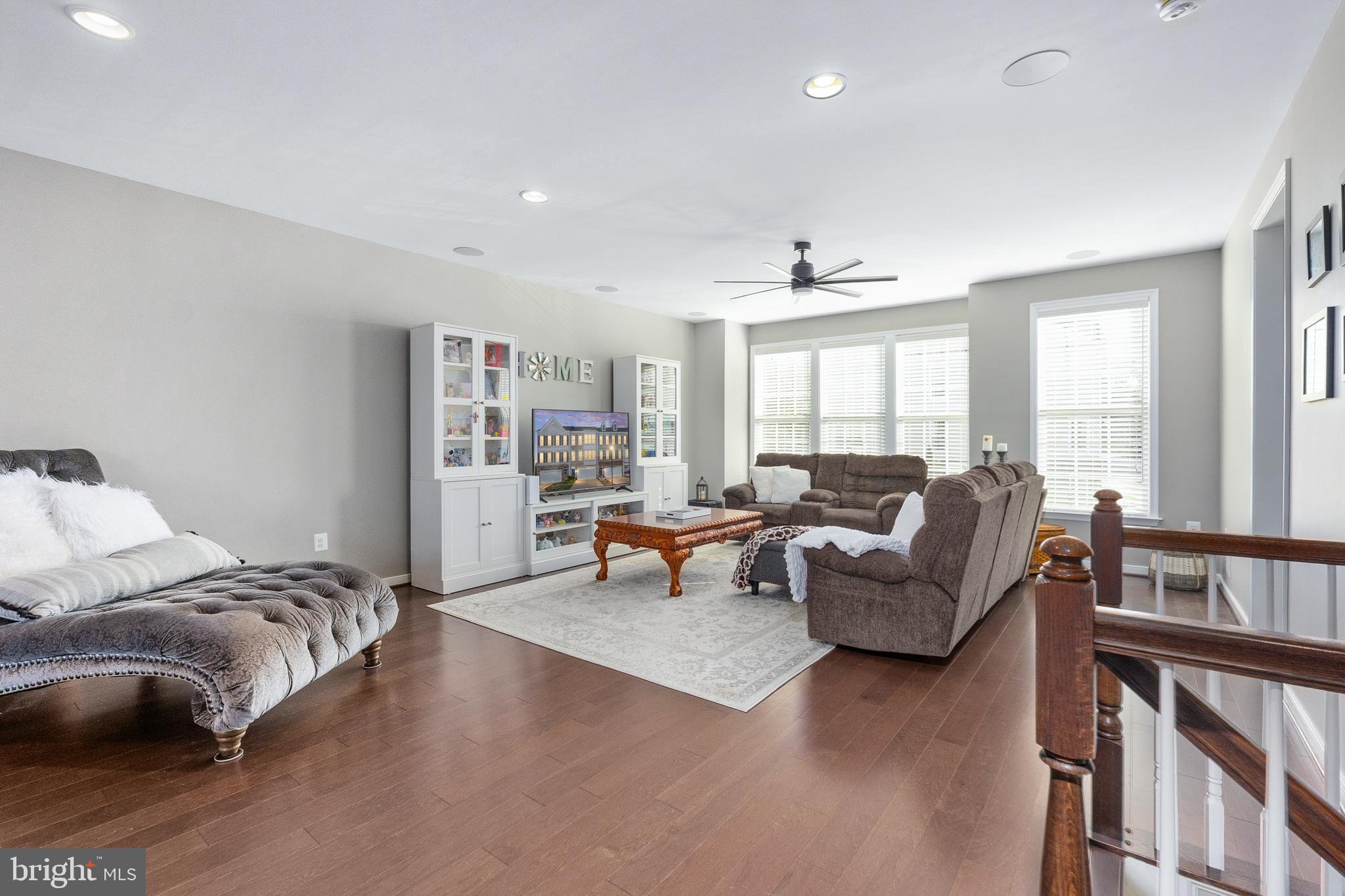 103 THRESHER LANE 43