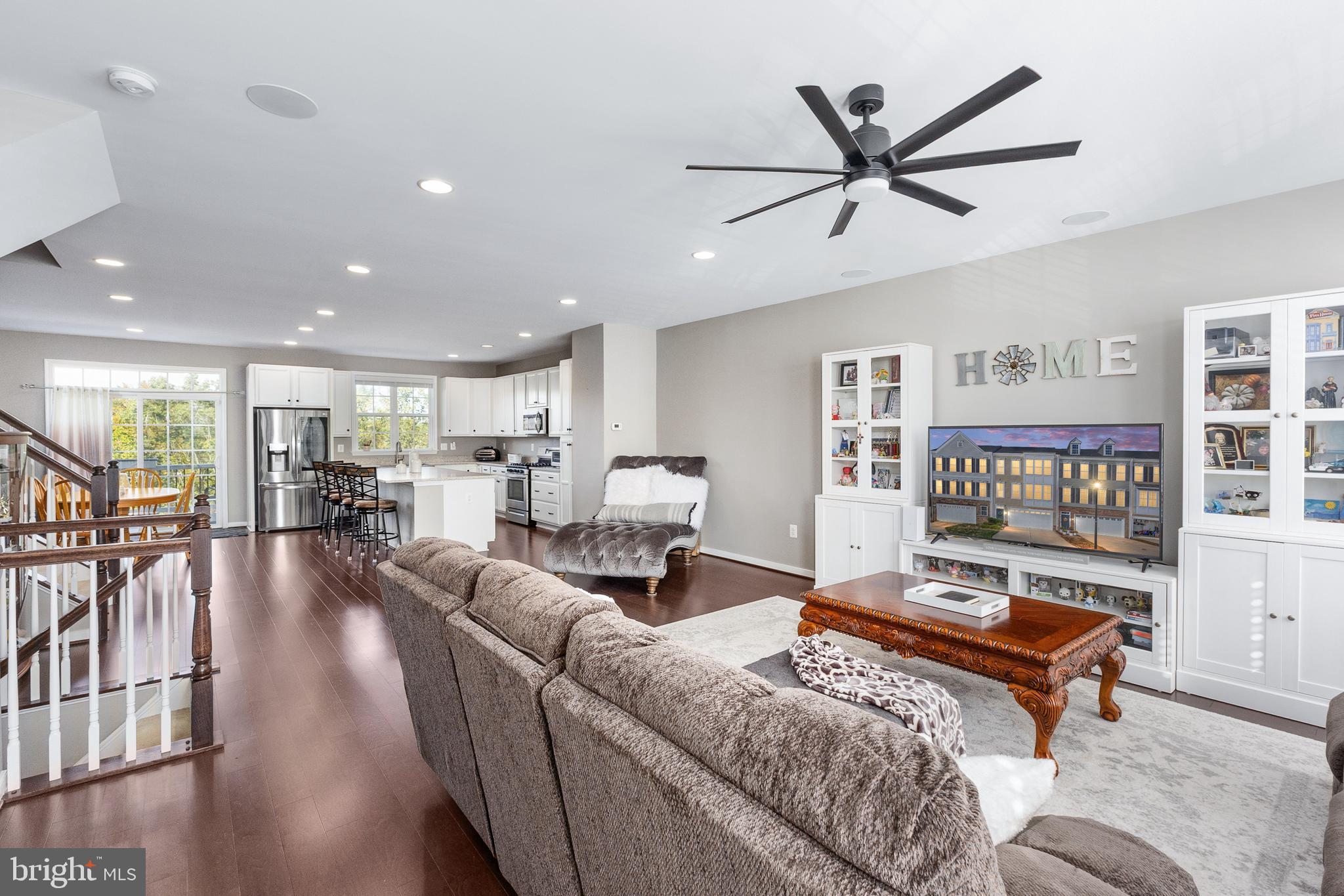 103 THRESHER LANE 43