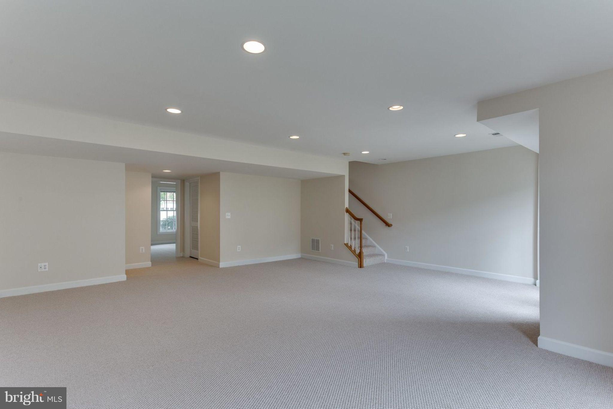 PORT POTOMAC - Residential