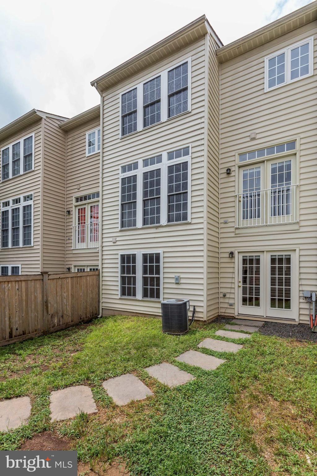 PORT POTOMAC - Residential