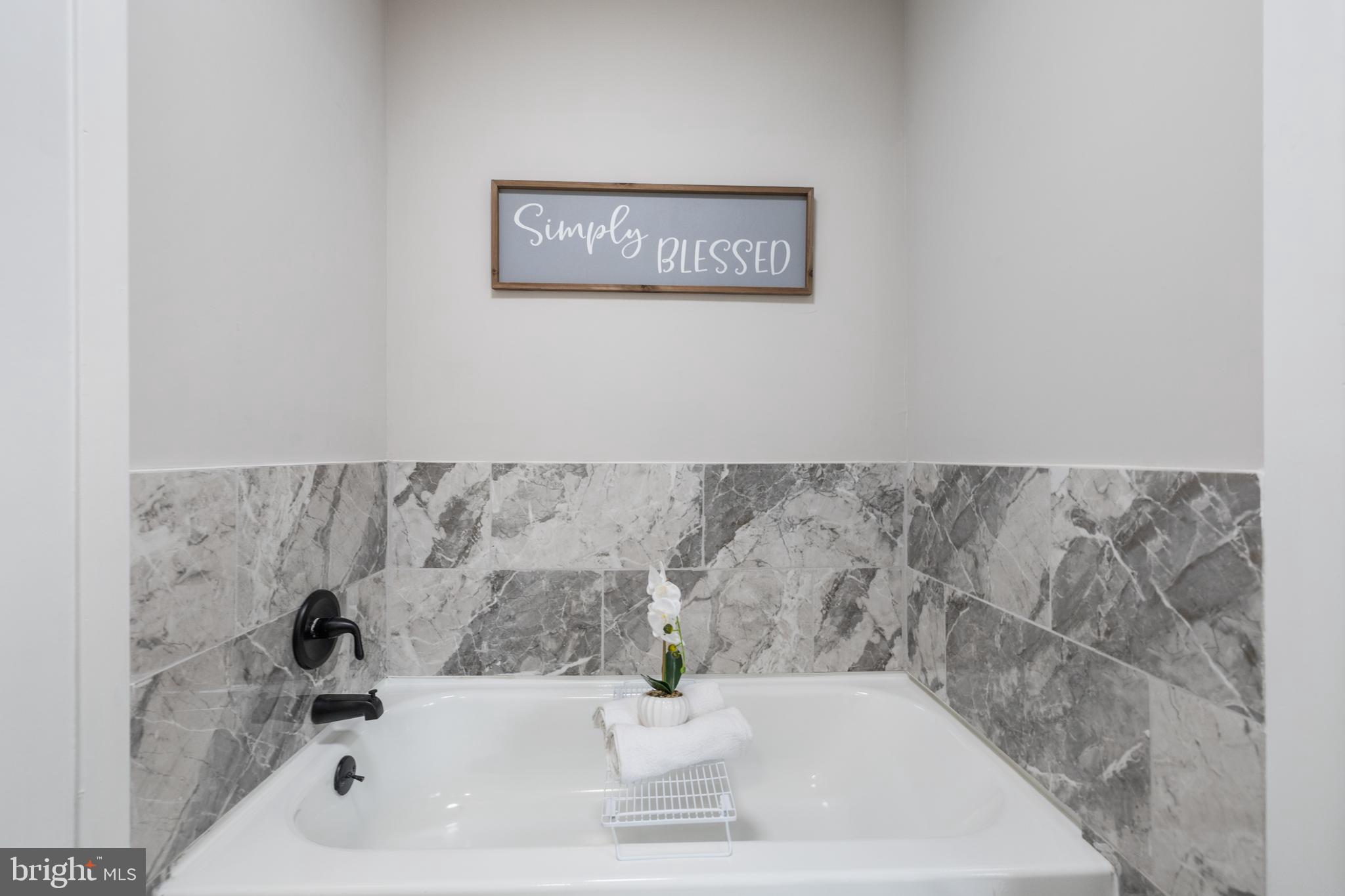 JAMES CITY - Residential