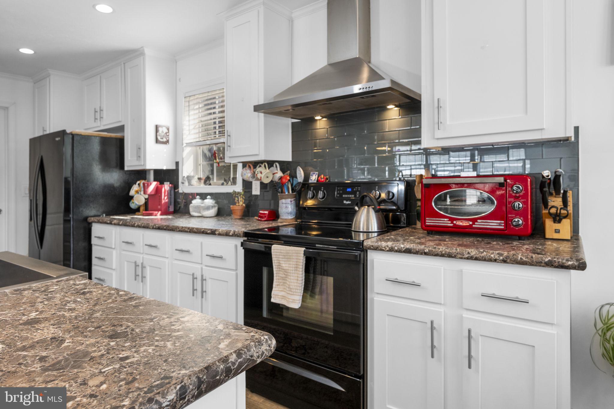 CINNAMON WOODS - Residential