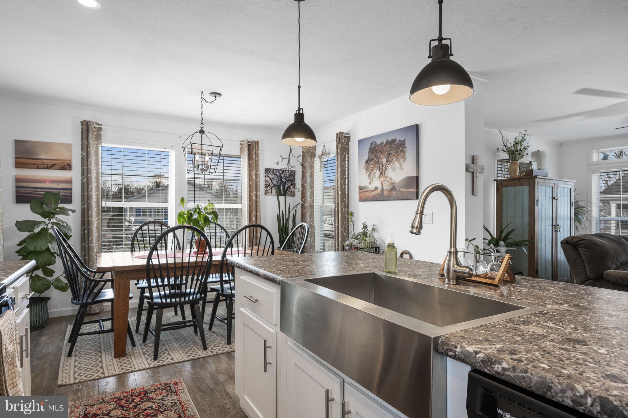 CINNAMON WOODS - Residential