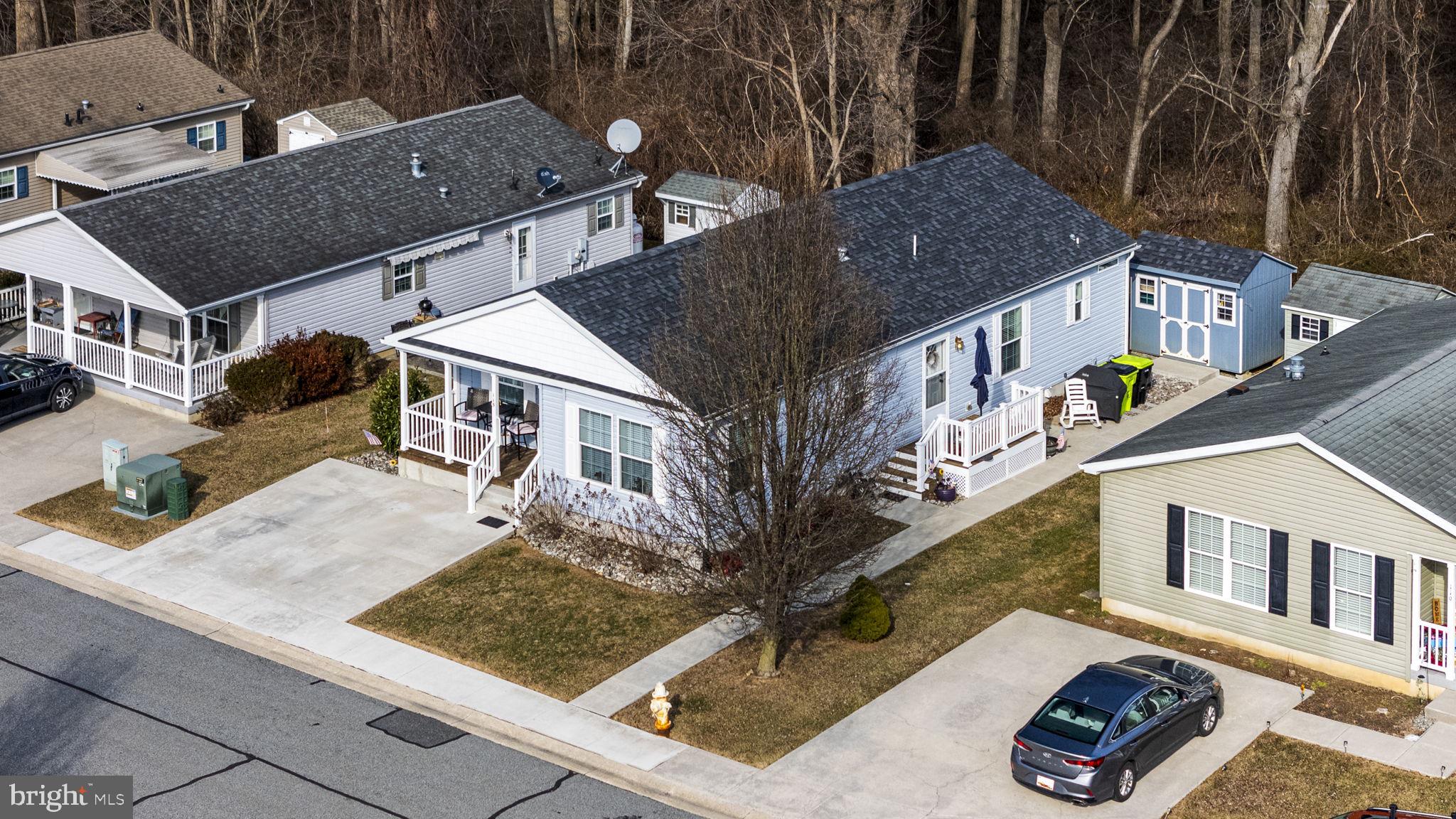 CINNAMON WOODS - Residential