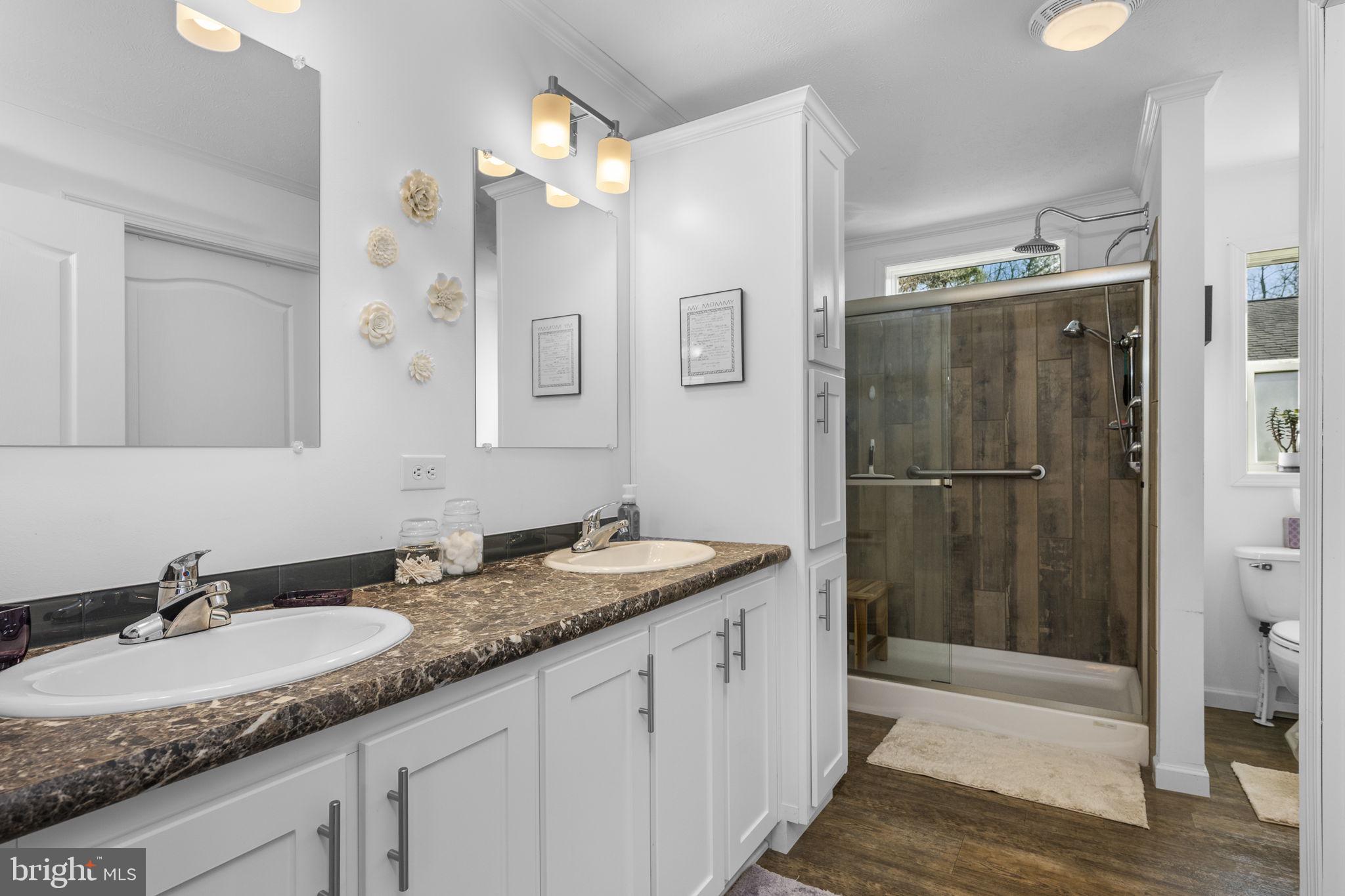 CINNAMON WOODS - Residential