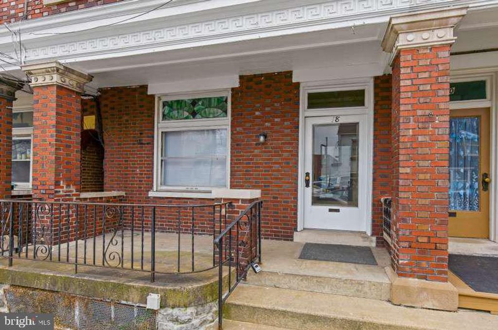 Photo of 18 W James Street, Lancaster, PA 17603 (MLS # PALA2046972)