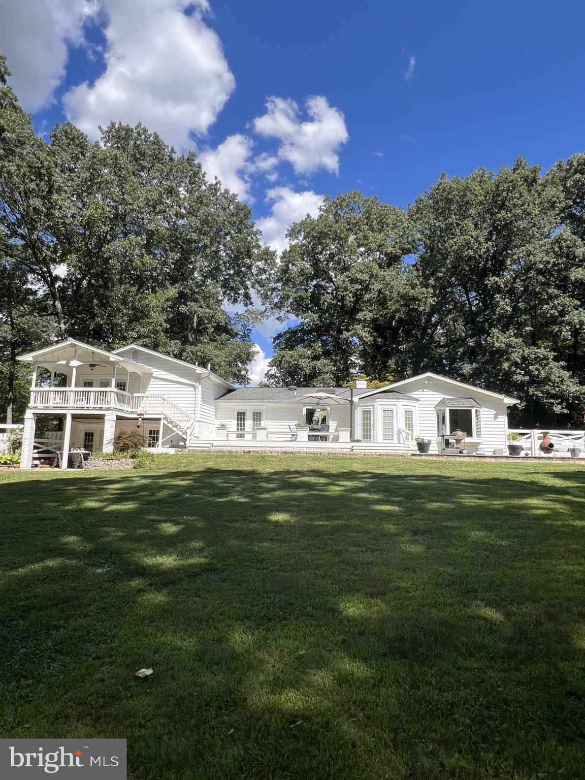 2 GRIFFITH COURT