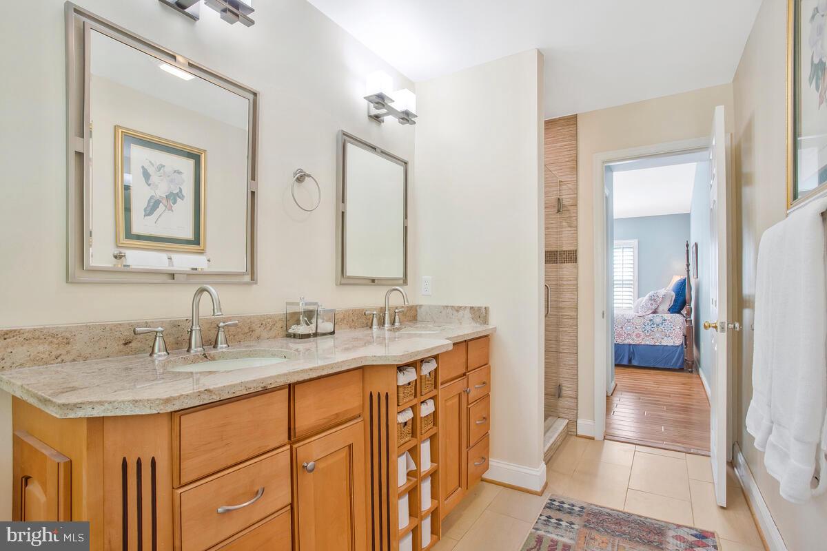 RIDGE VIEW - Residential