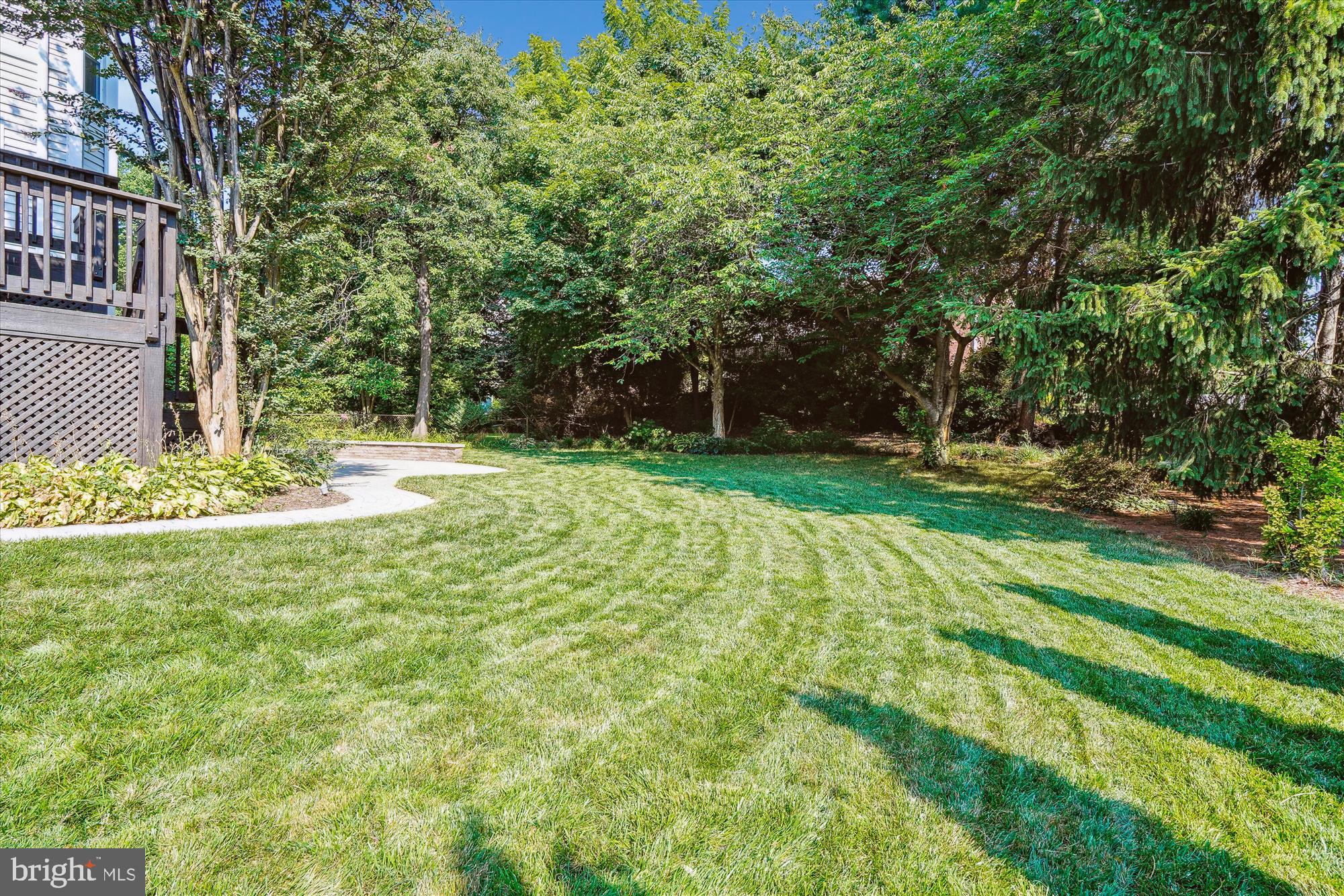 OVER LEE KNOLLS - Residential