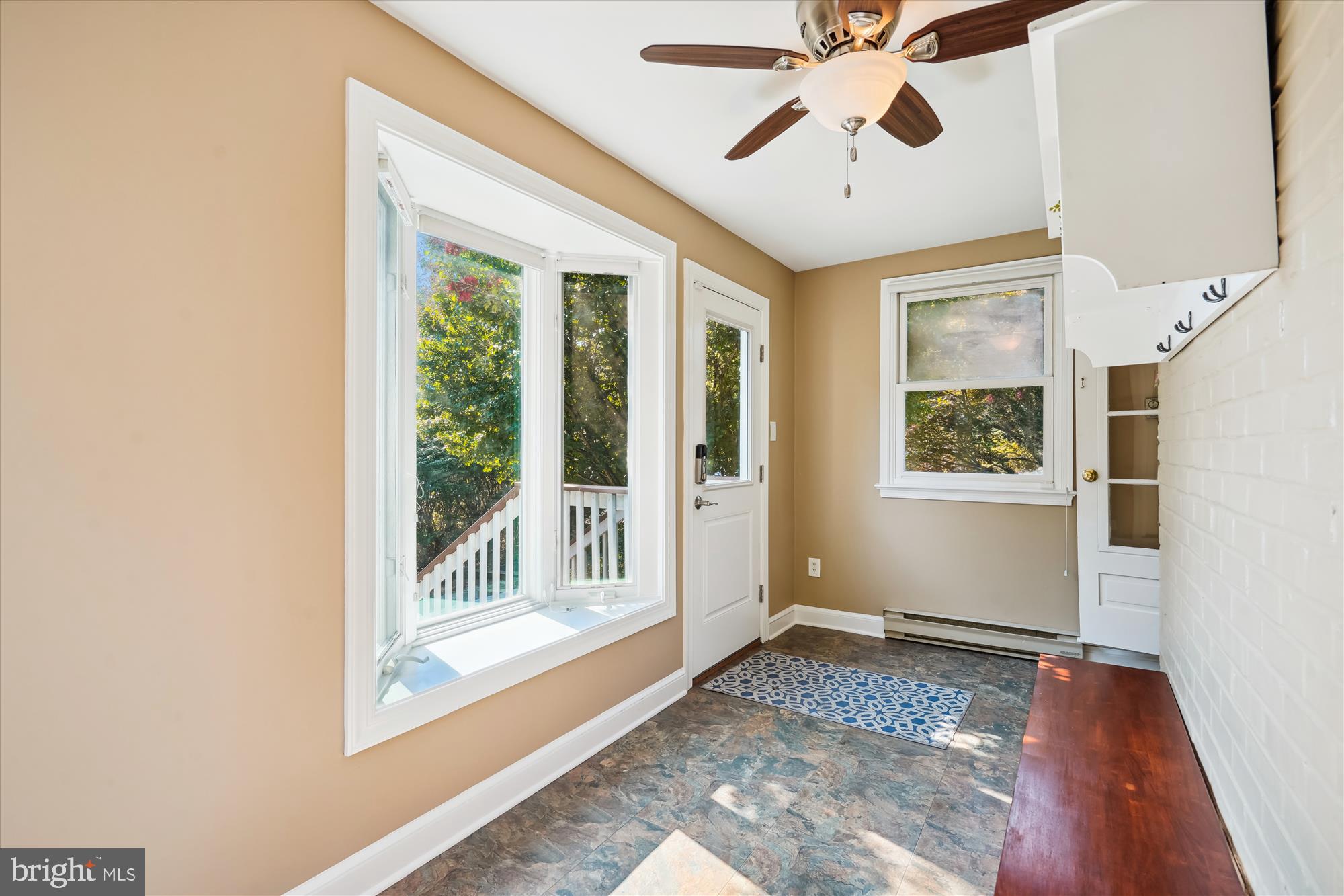 OVER LEE KNOLLS - Residential