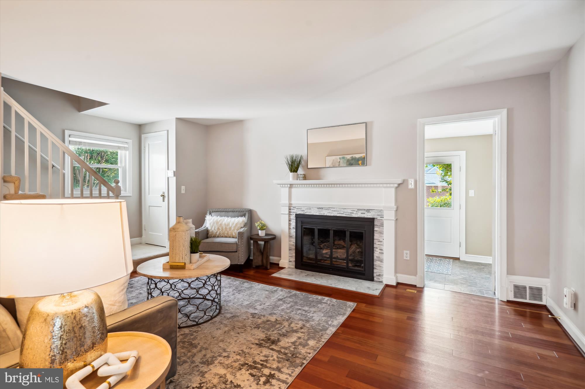 OVER LEE KNOLLS - Residential