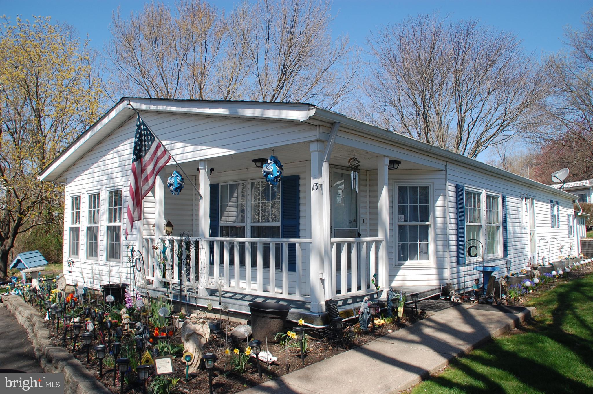 HIDDEN SPRINGS - Residential