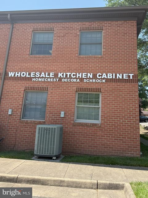 10535 CRESTWOOD DRIVE 103 MANASSAS VA 20109