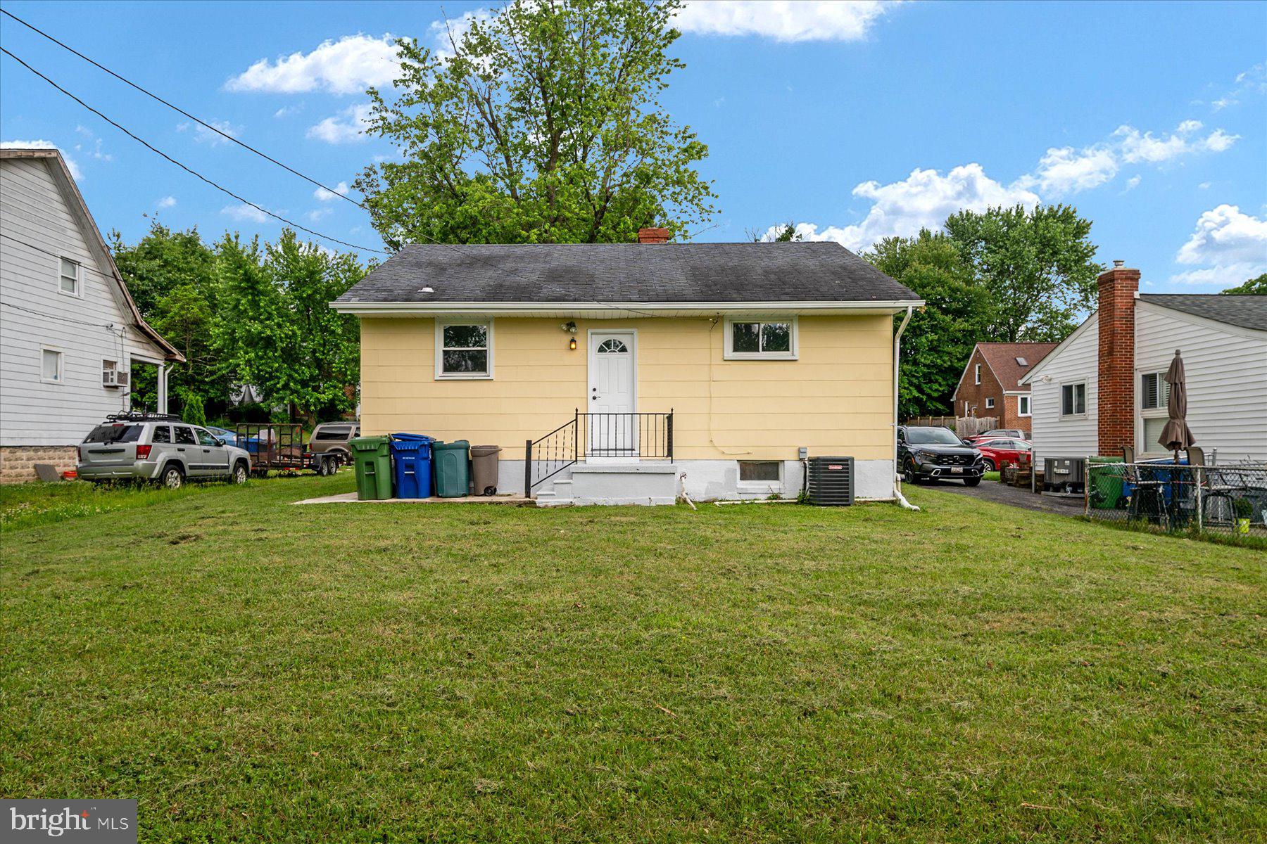 HAMILTON HILLS - Residential