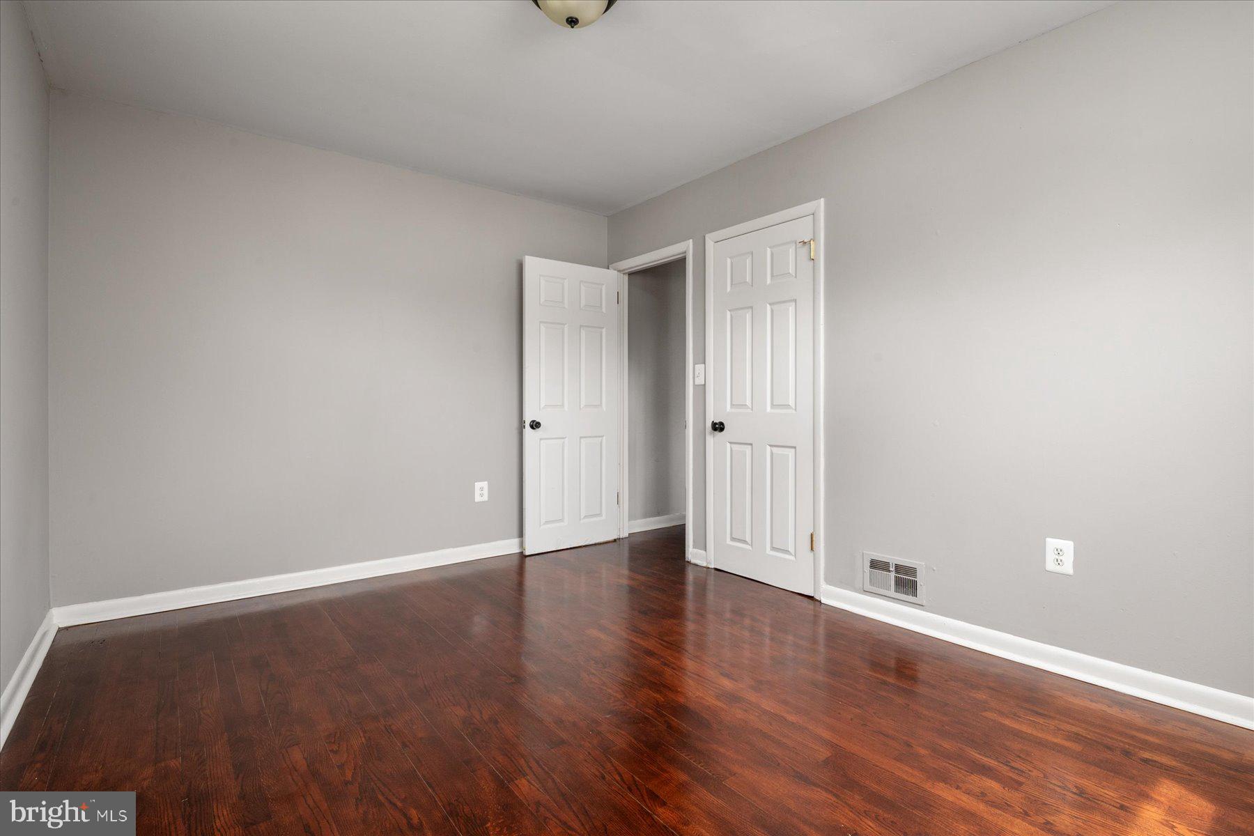 HAMILTON HILLS - Residential