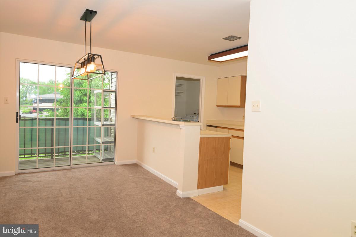 SEVEN OAKS - Residential