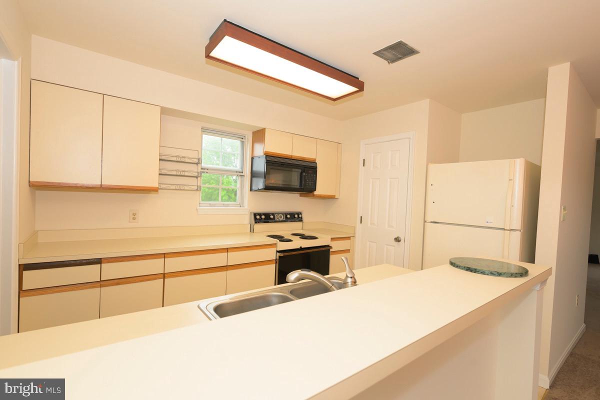 SEVEN OAKS - Residential