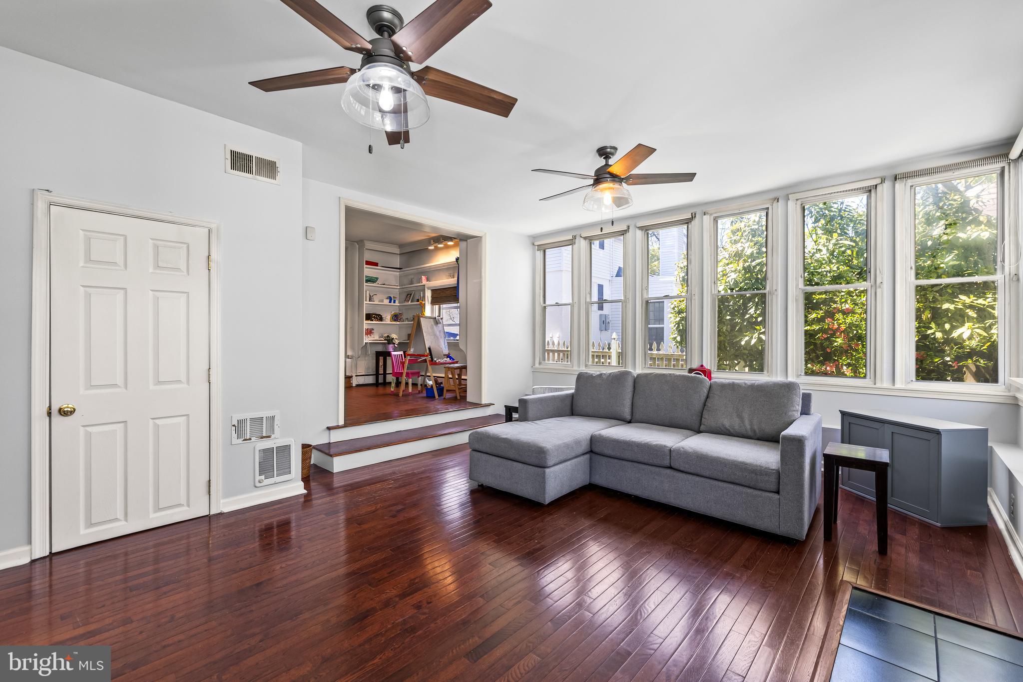 ROLAND PARK - Residential