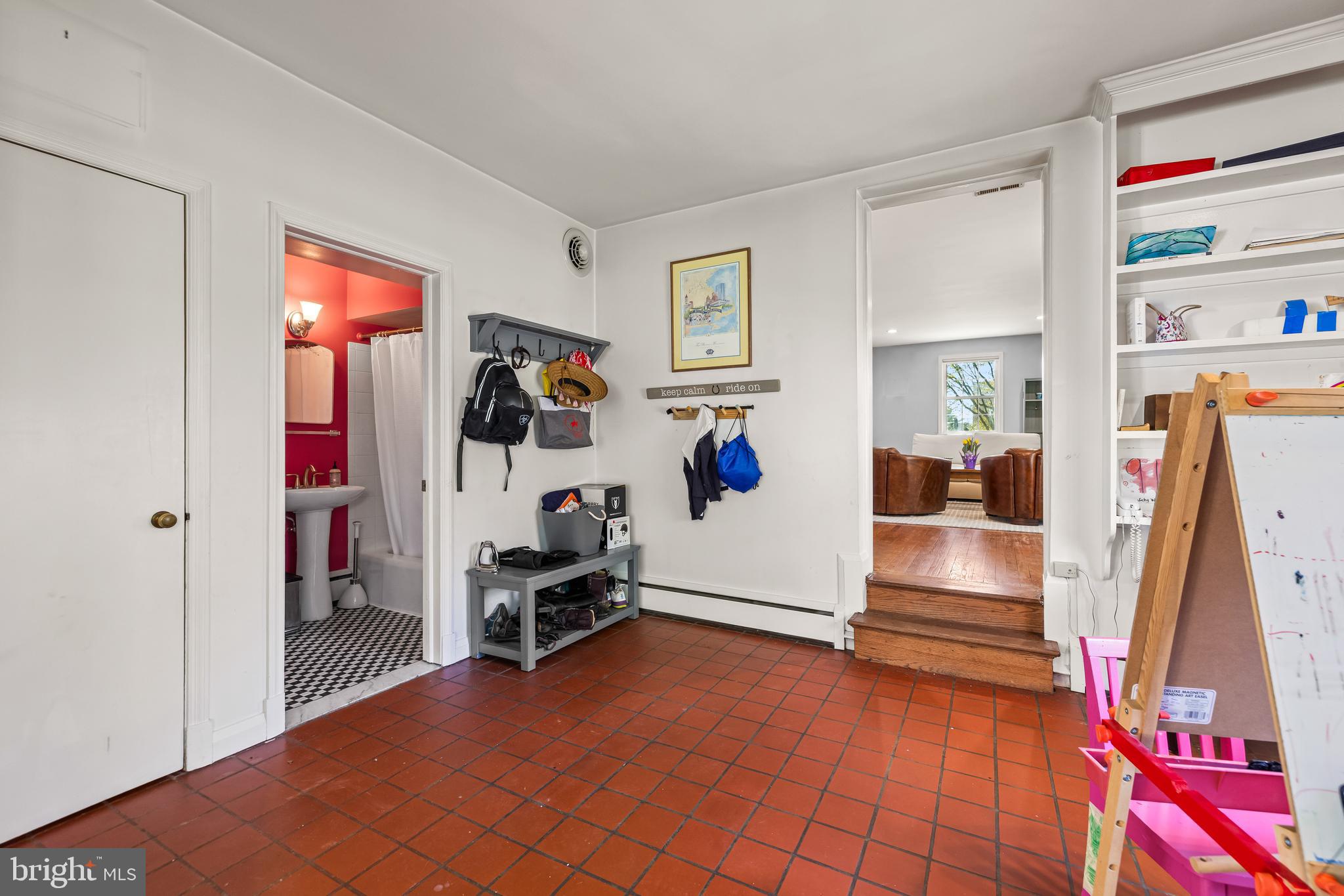 ROLAND PARK - Residential