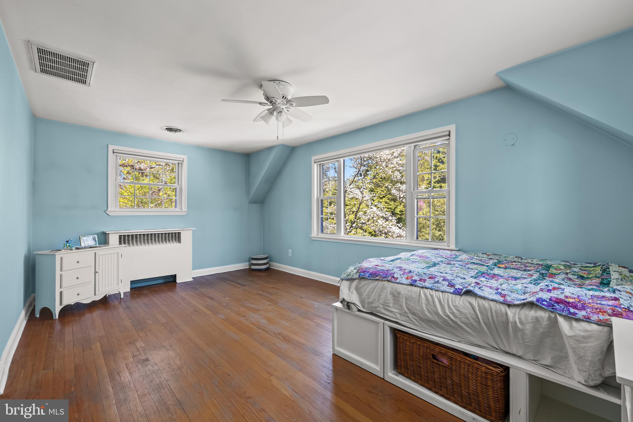 ROLAND PARK - Residential