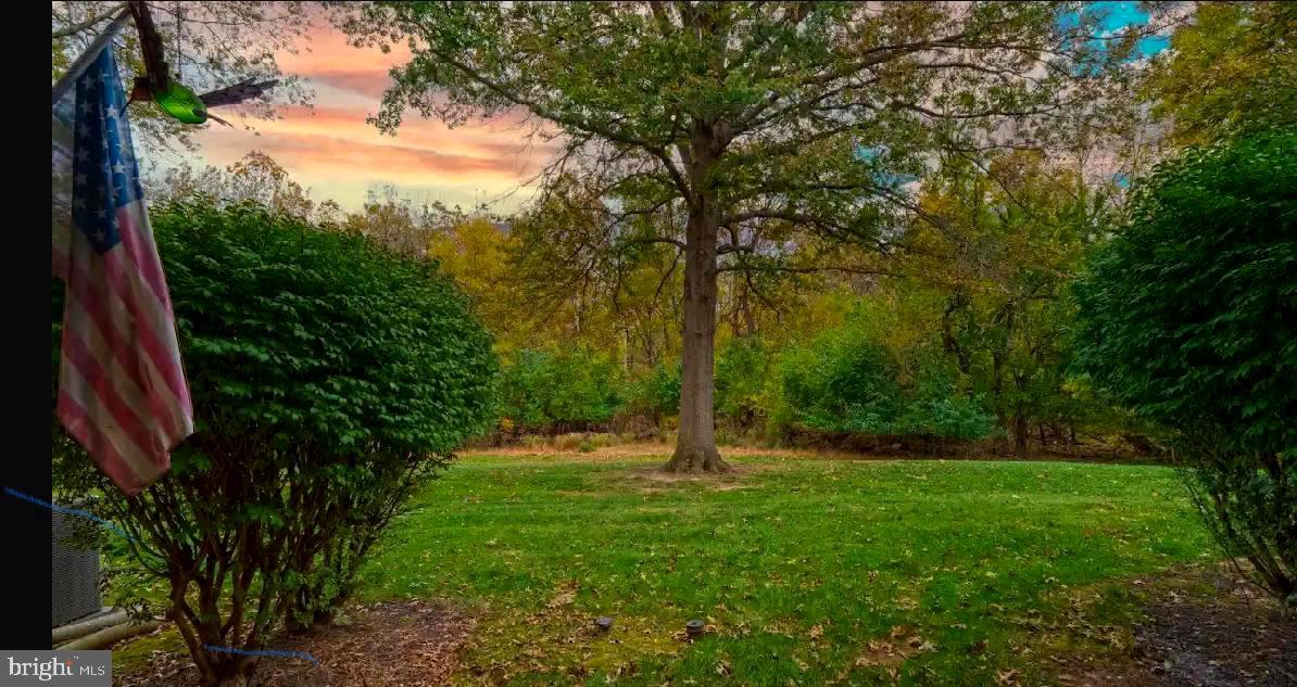 VALLEY STREAM - Residential