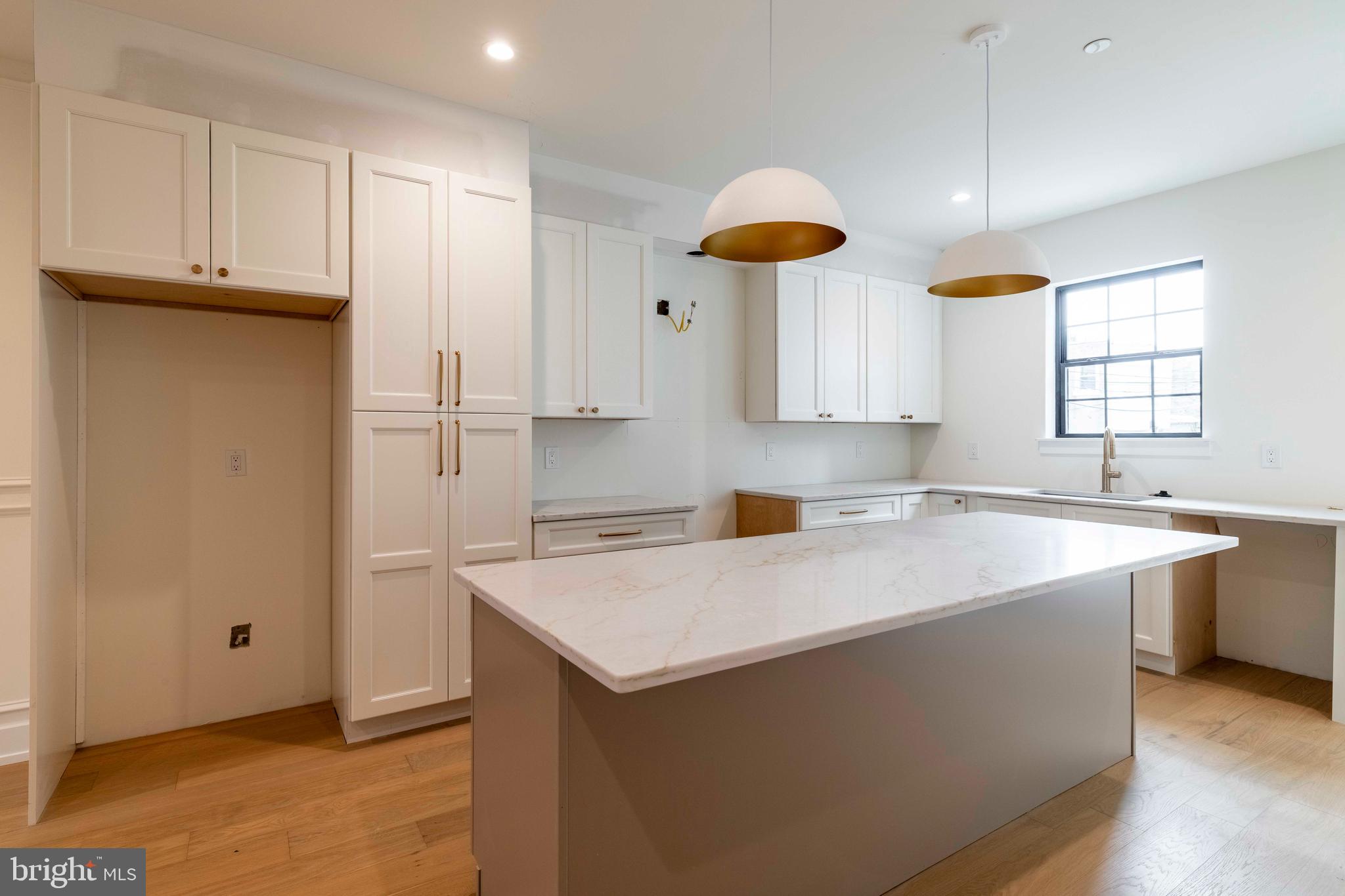 POINT BREEZE - Residential