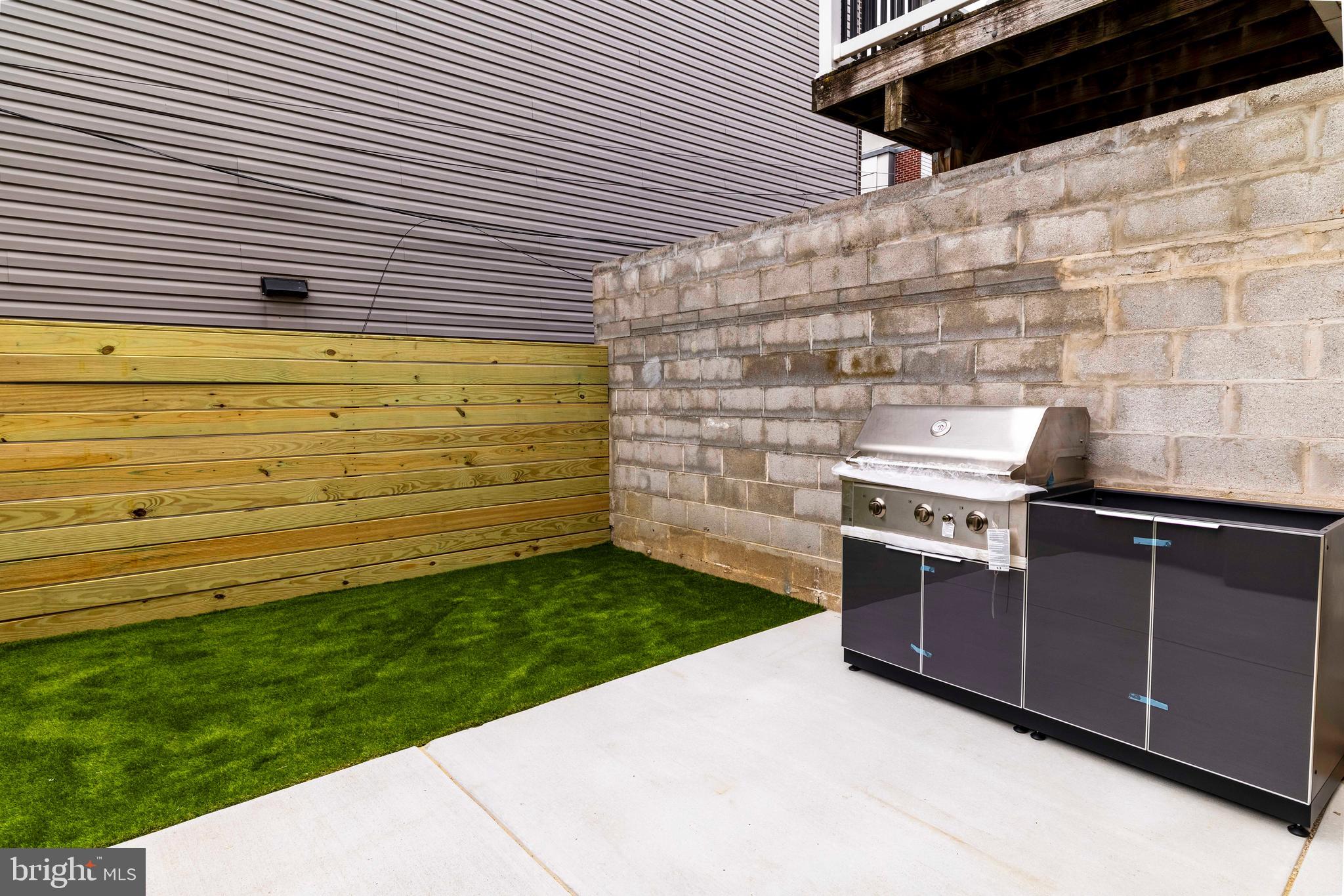 POINT BREEZE - Residential