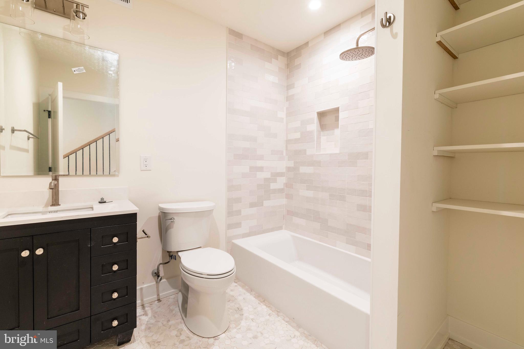 POINT BREEZE - Residential