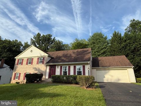 Photo of 12130 Ambleside Drive, POTOMAC, MD 20854 (MLS # MDMC2187768)