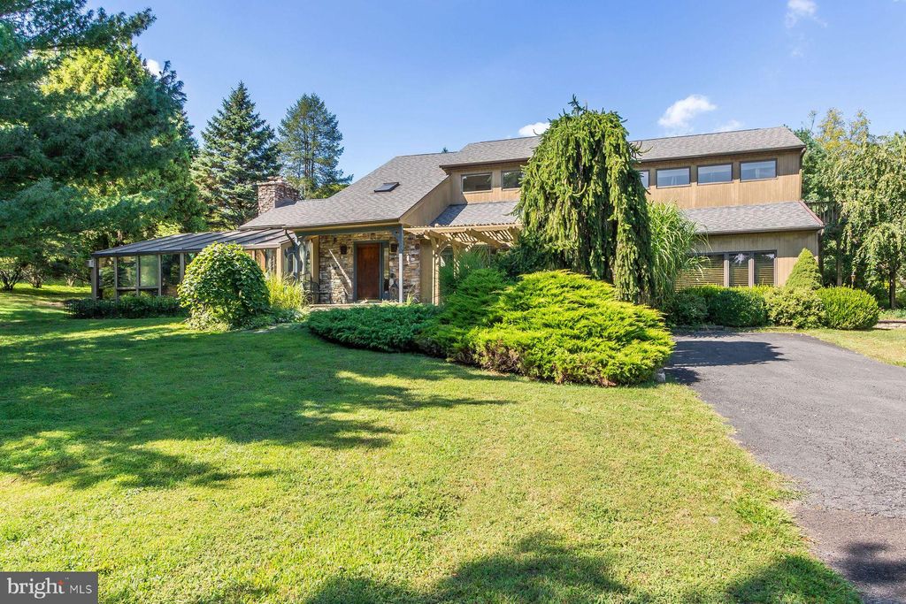 Photo of 2511 Hickory Lane, COOPERSBURG, PA 18036 (MLS # PABU2105672)