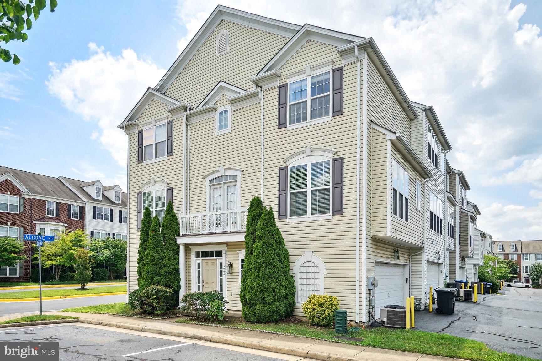 5066 VILLAGE FOUNTAIN PLACE