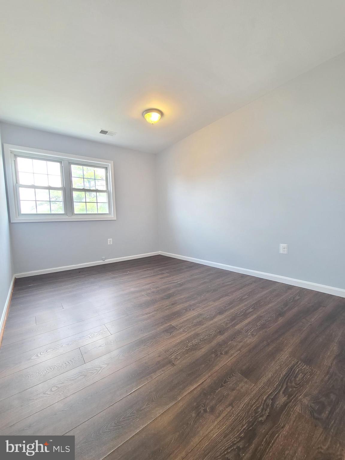 POINT OF WOODS - Residential