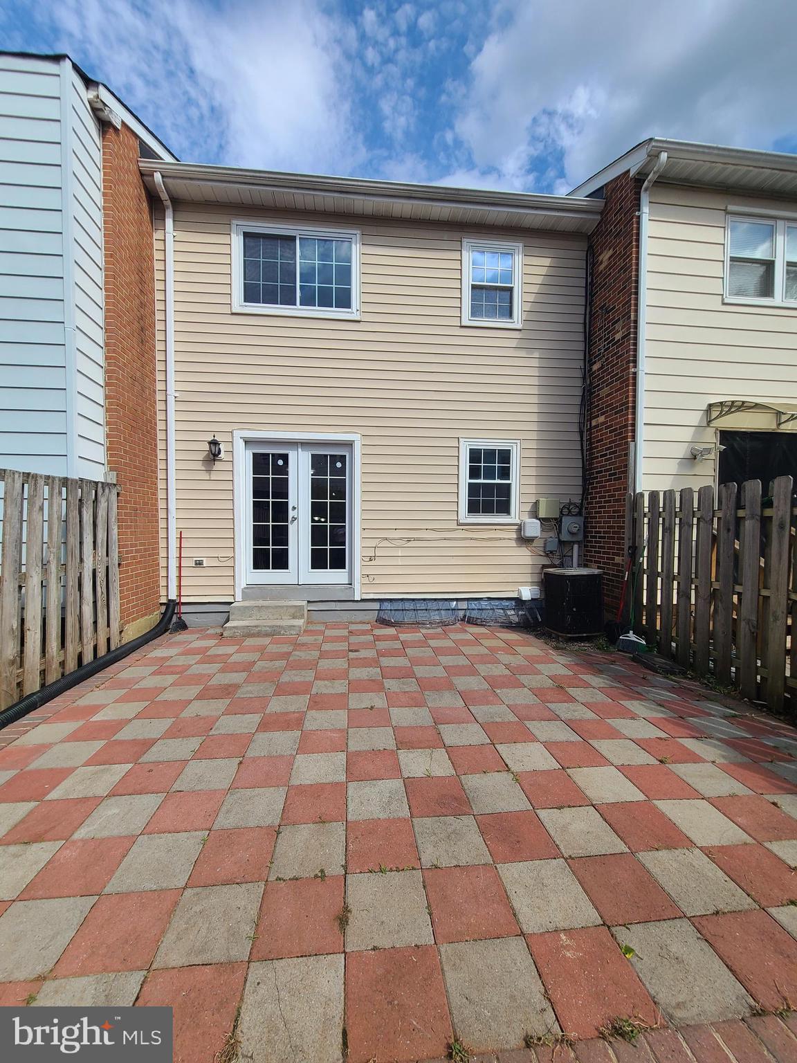 POINT OF WOODS - Residential