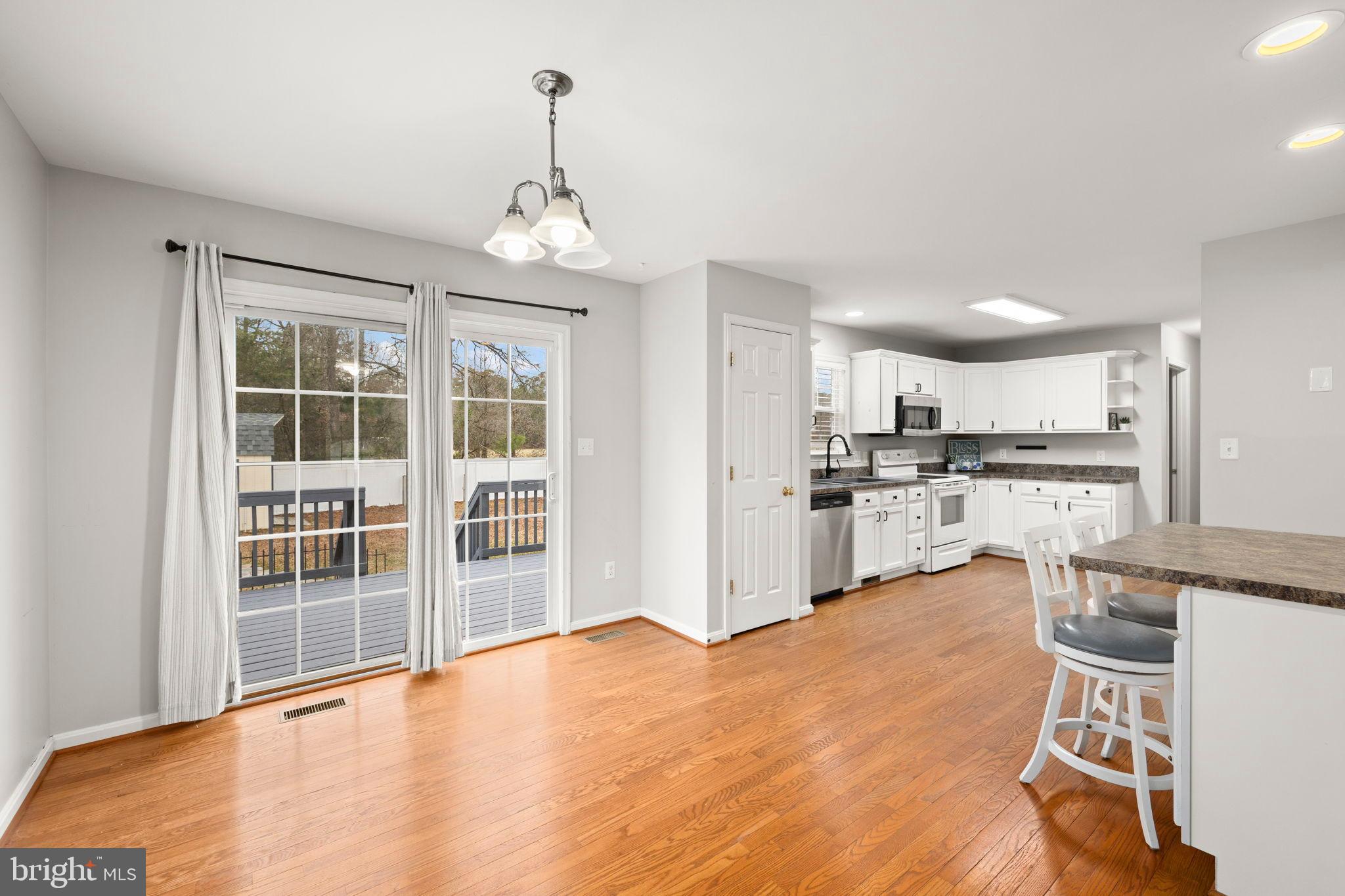 WESTMORELAND SHORES - Residential