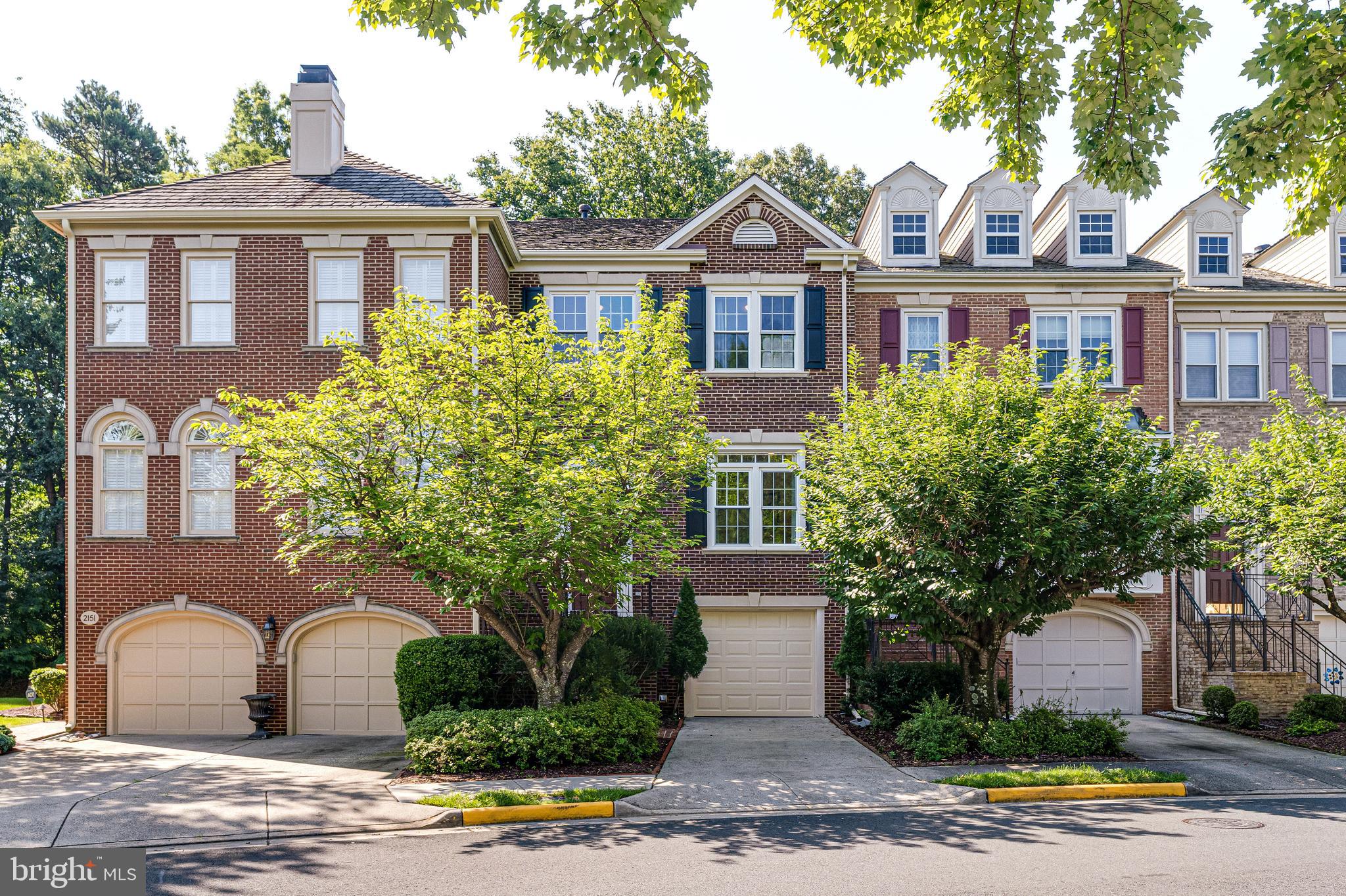 2153 WOLFTRAP COURT