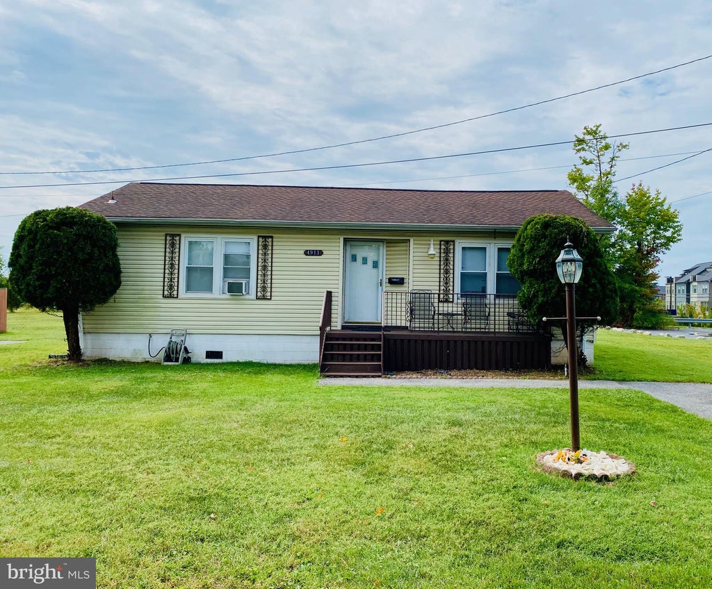 Photo of 4911 Lottsford Vista Road, BOWIE, MD 20720 (MLS # MDPG2219918)