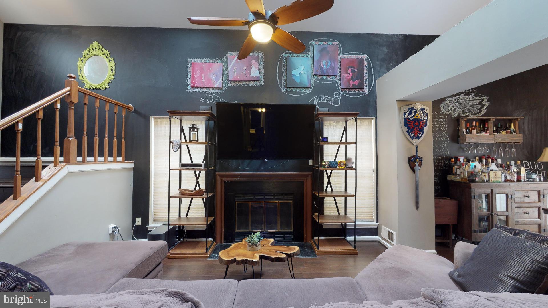 ENFIELD CHASE PLAT FOUR - Residential