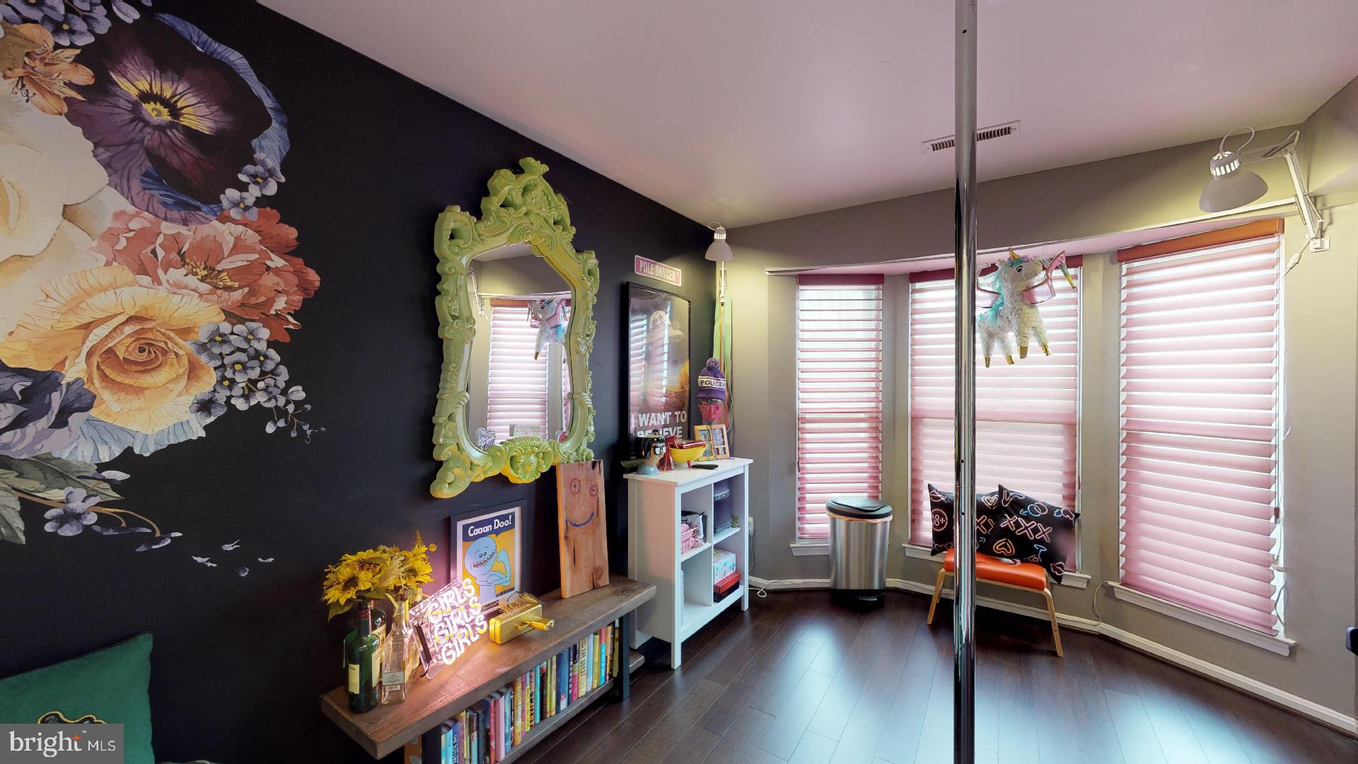 ENFIELD CHASE PLAT FOUR - Residential