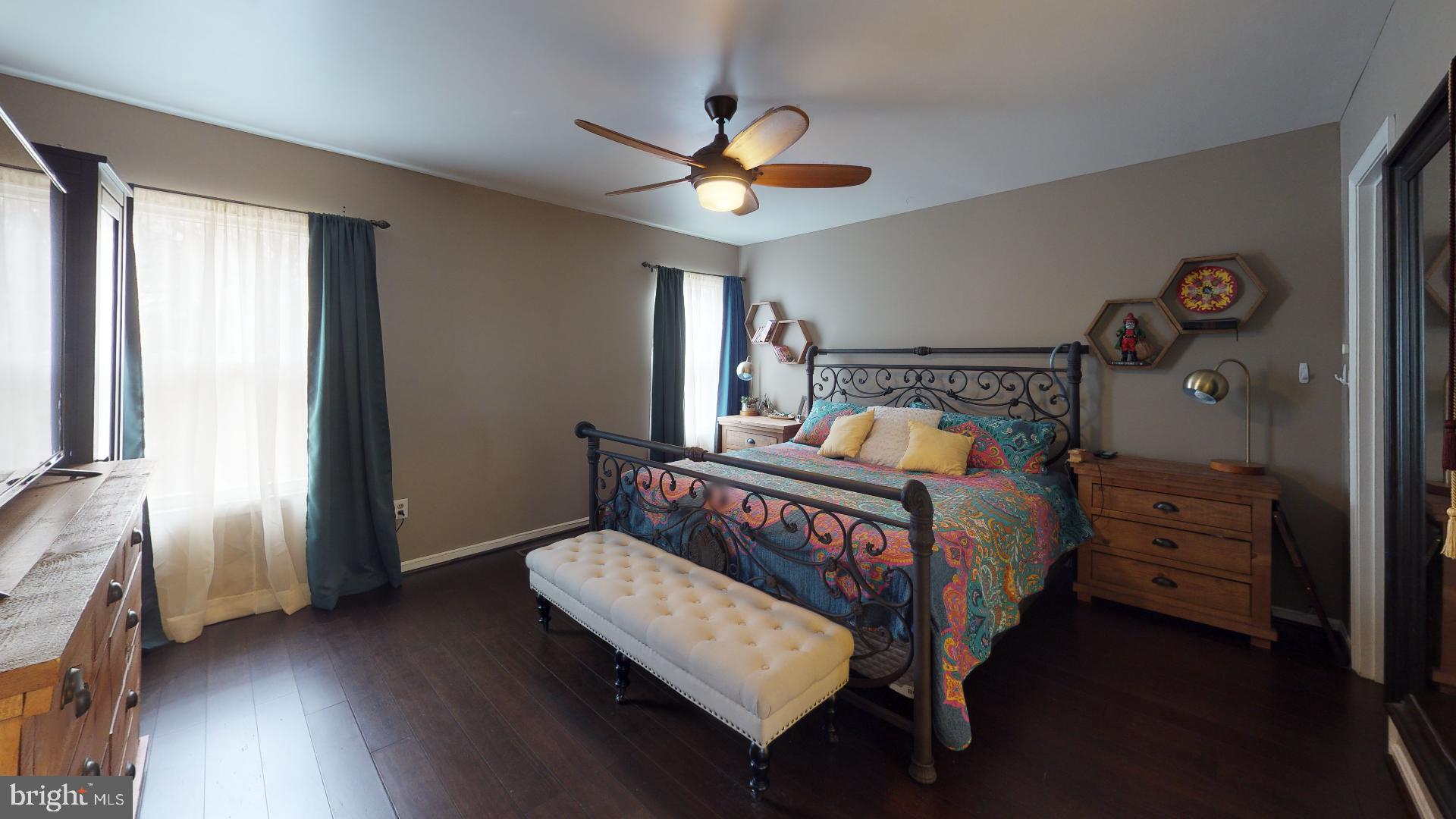 ENFIELD CHASE PLAT FOUR - Residential