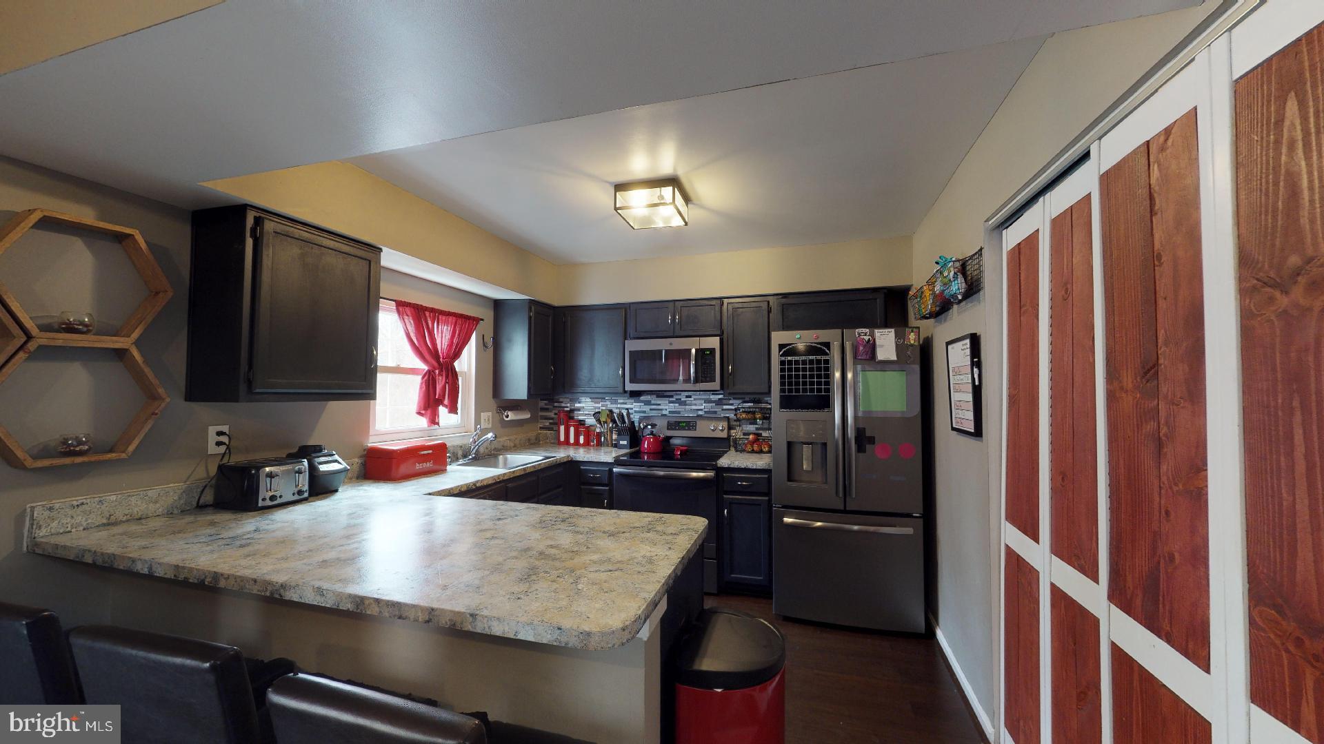 ENFIELD CHASE PLAT FOUR - Residential