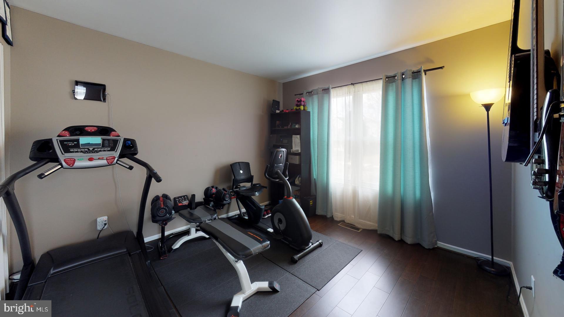 ENFIELD CHASE PLAT FOUR - Residential