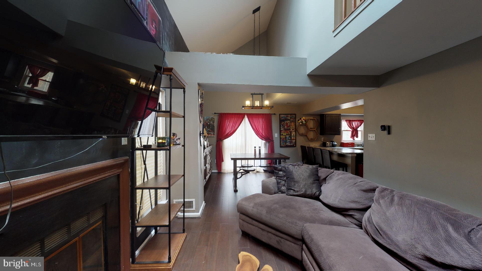 ENFIELD CHASE PLAT FOUR - Residential