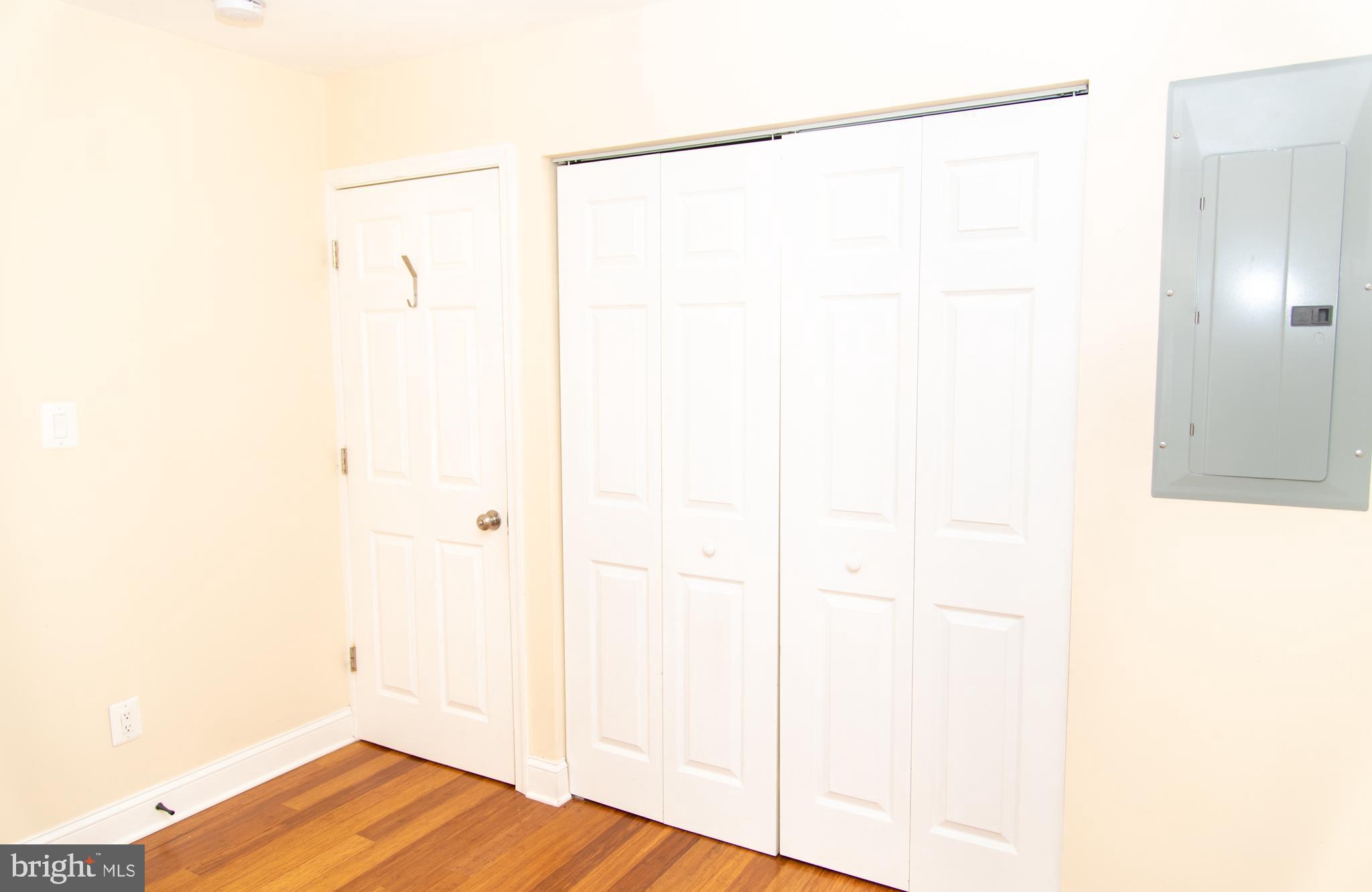 CAROLE HIGHLANDS - Residential