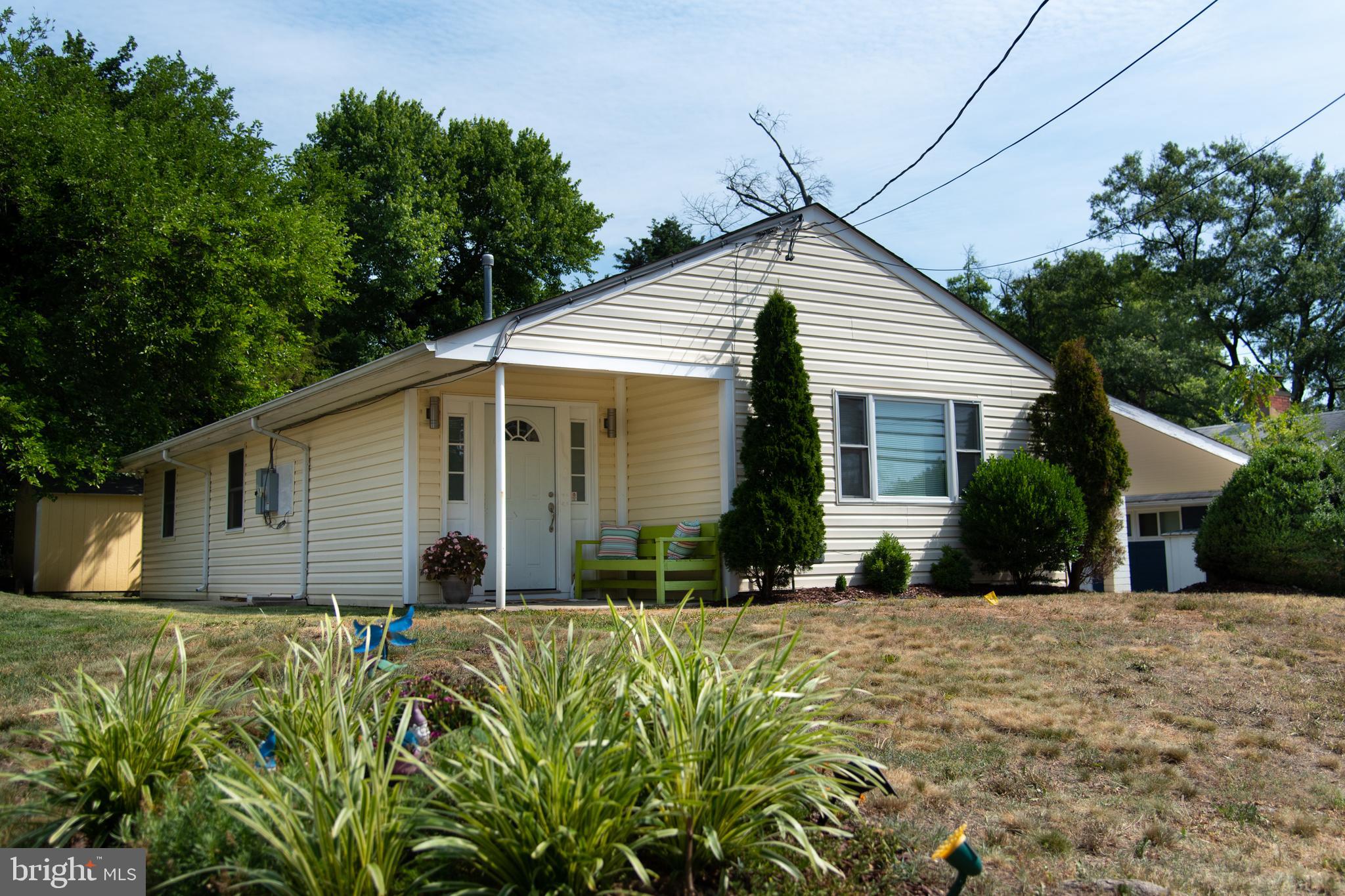 CAROLE HIGHLANDS - Residential
